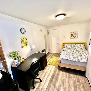 https://studio-apartment-w-bathroom-in-university-district.seattlehotelsites.com