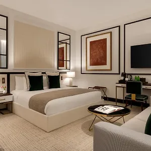 4* Hotel The Chemists Club