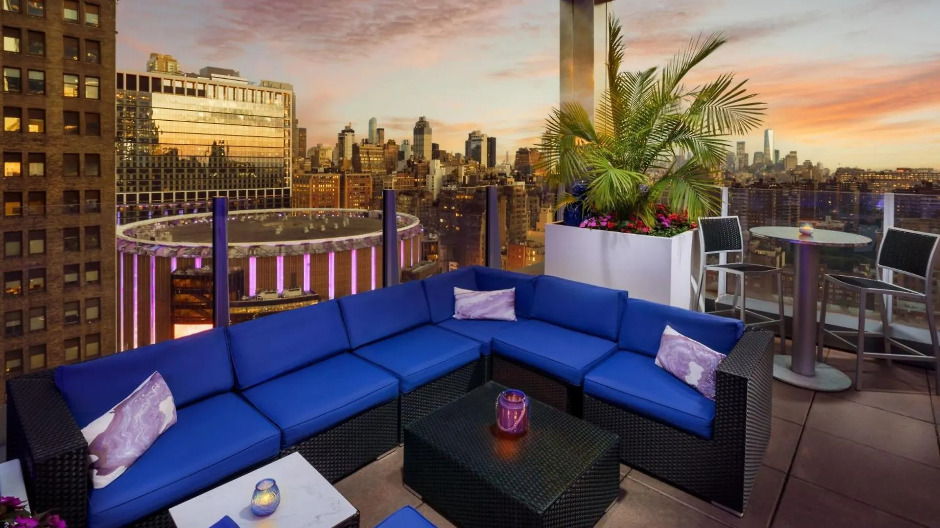 Fairfield Inn & Suites By Marriott New York Midtown Manhattan/Penn Station Hotel