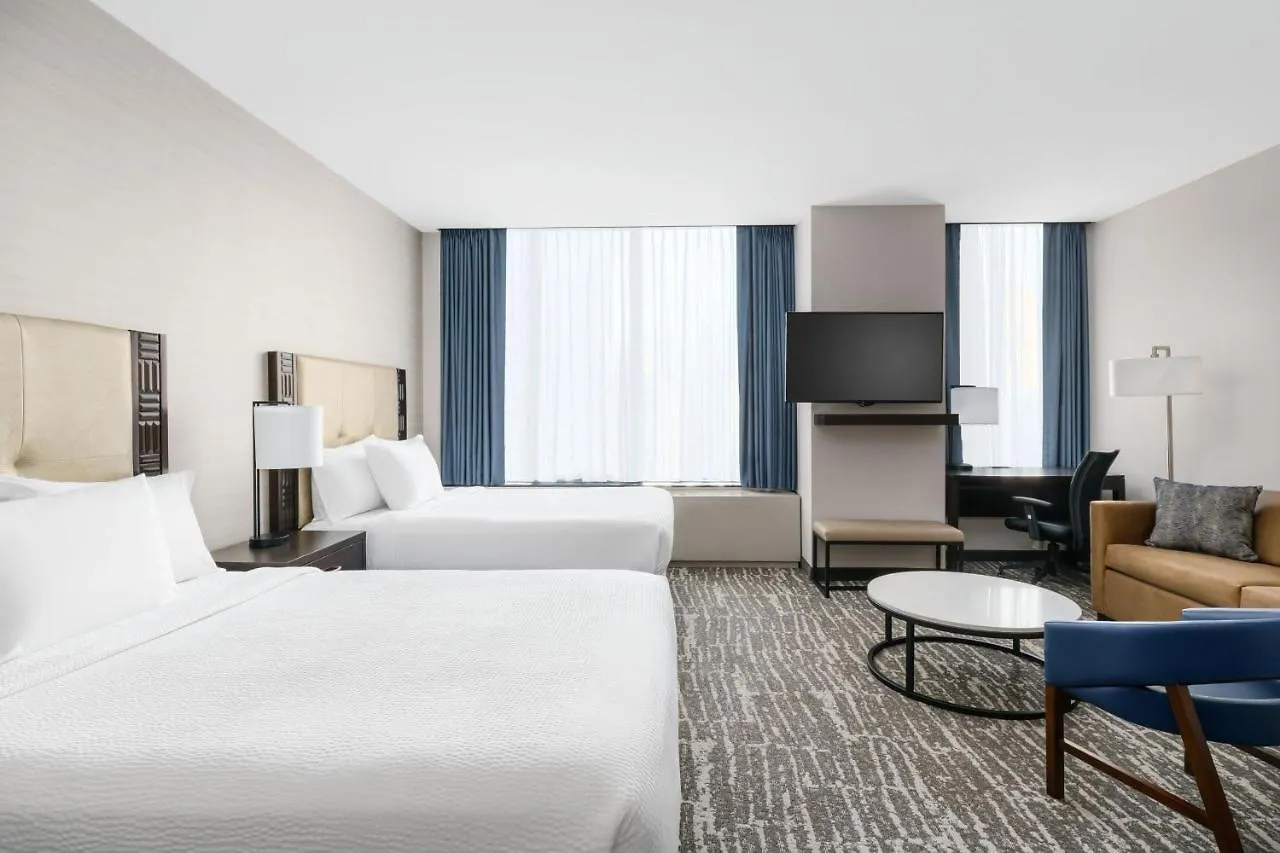 Fairfield Inn & Suites By Marriott New York Midtown Manhattan/Penn Station Hotel